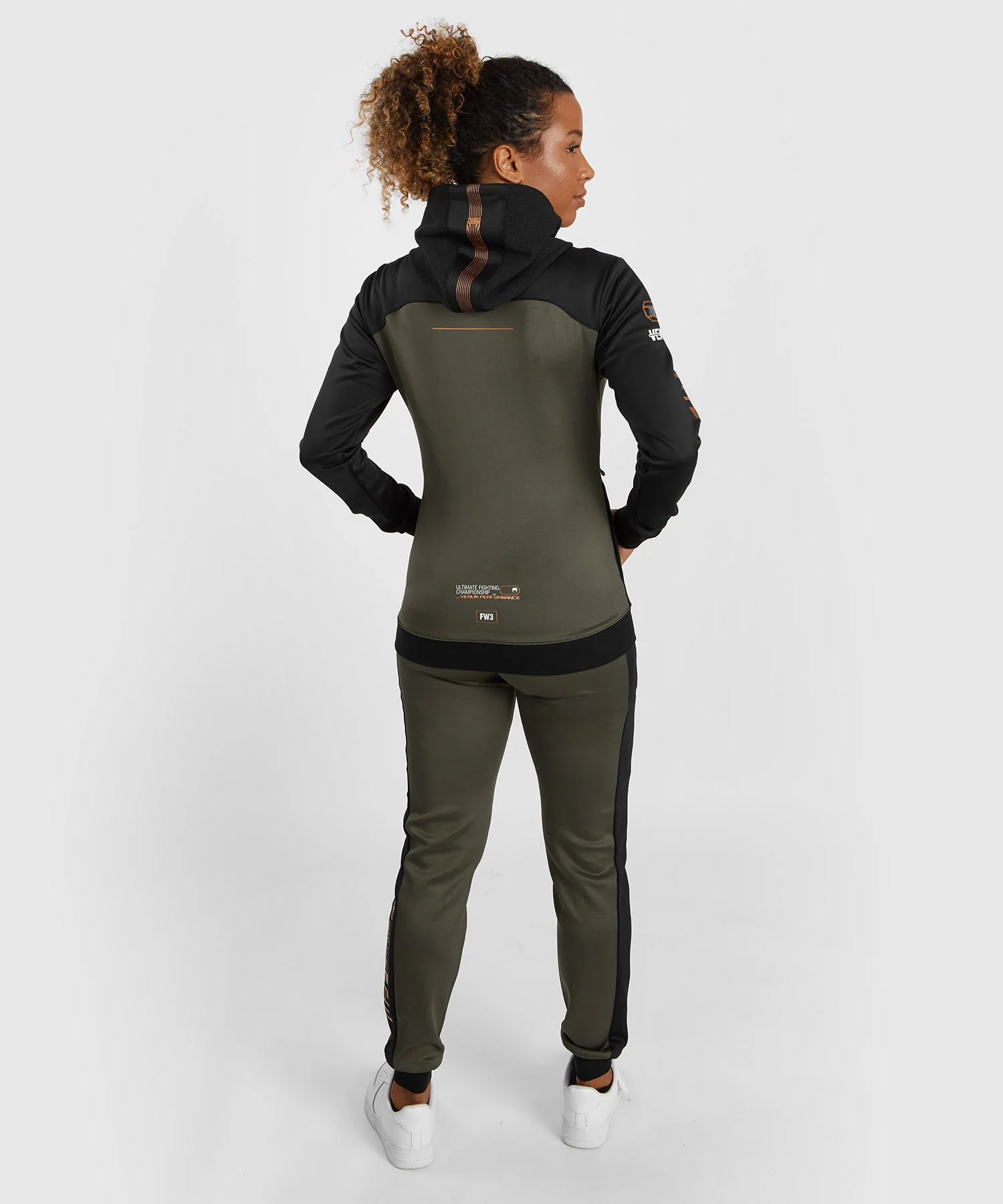Sweatshirt zippé à capuche pour Femmes UFC Adrenaline by Venum Fight Week - Kaki/Bronze - Image 9