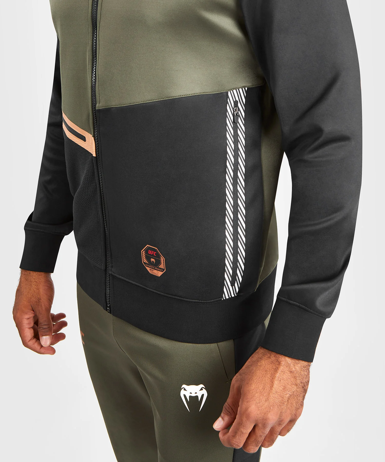 Sweatshirt zippé à capuche UFC Adrenaline by Venum Fight Week - Khaki/Bronze - Image 7