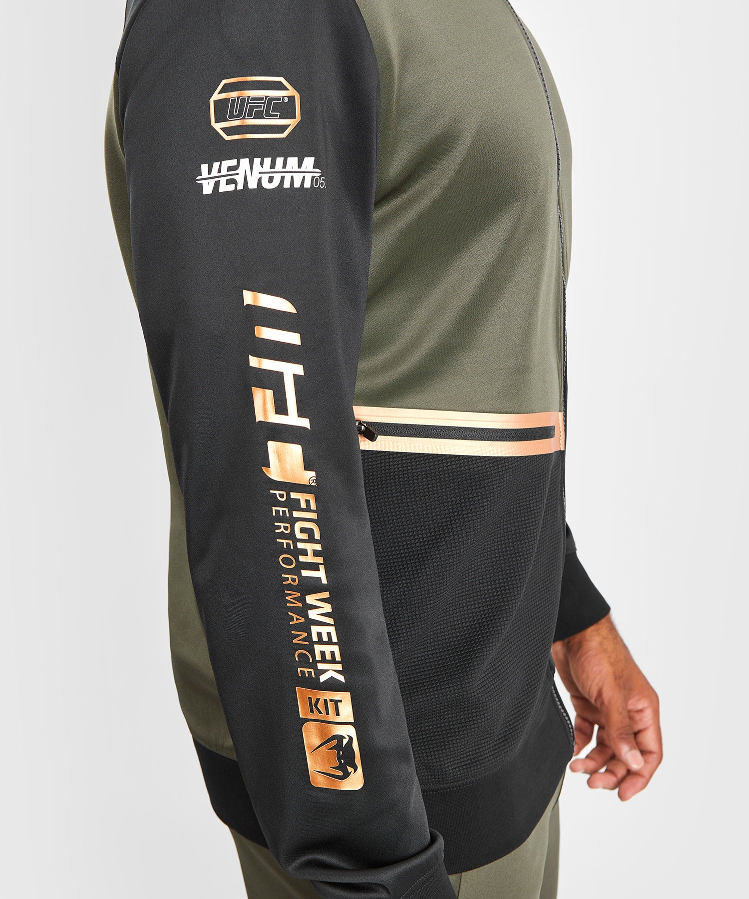 Sweatshirt zippé à capuche UFC Adrenaline by Venum Fight Week - Khaki/Bronze - Image 8