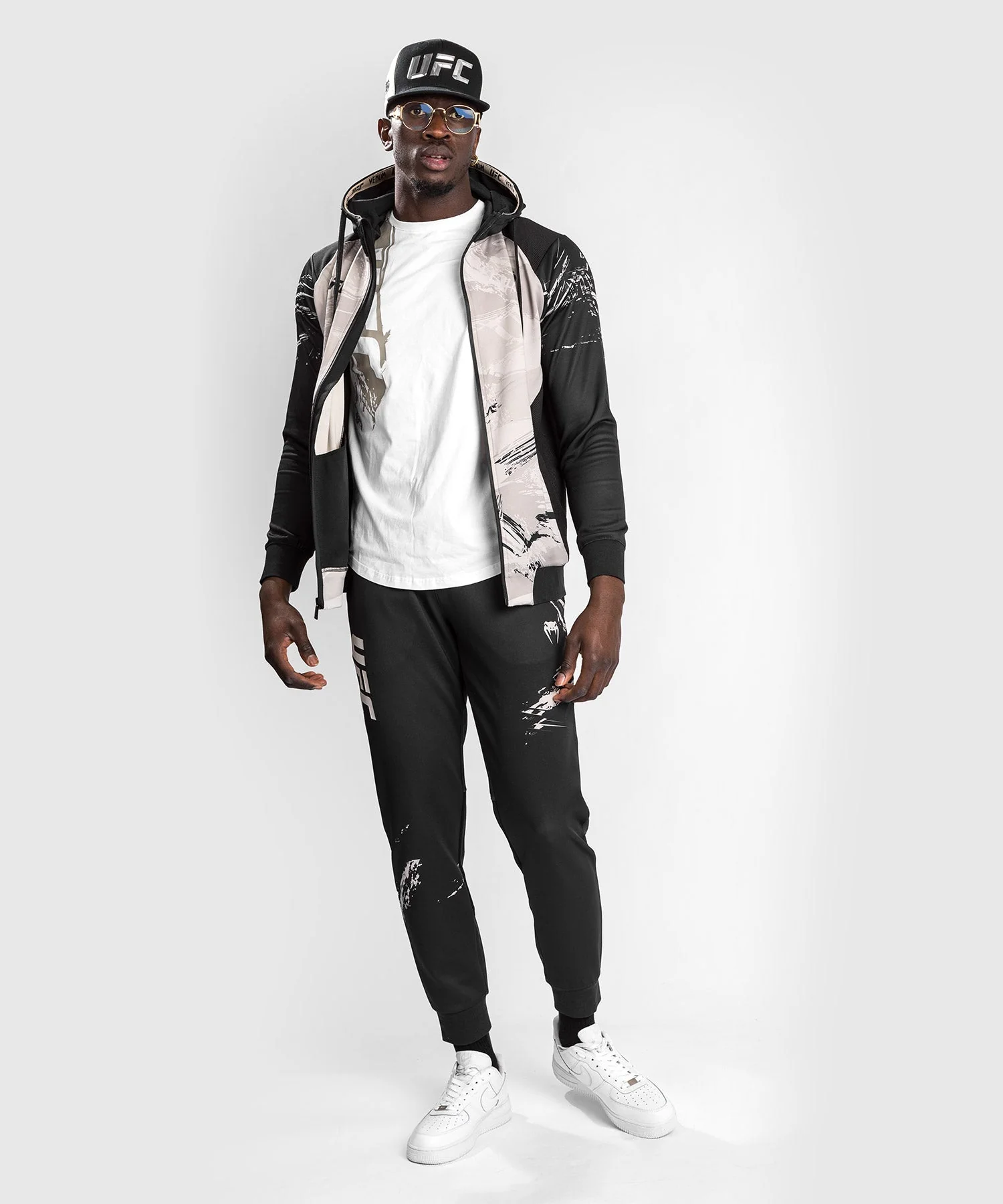 Sweat à capuche zippé pour Hommes UFC Venum Authentic Fight Week 2.0 - Sable/Noir - Image 6