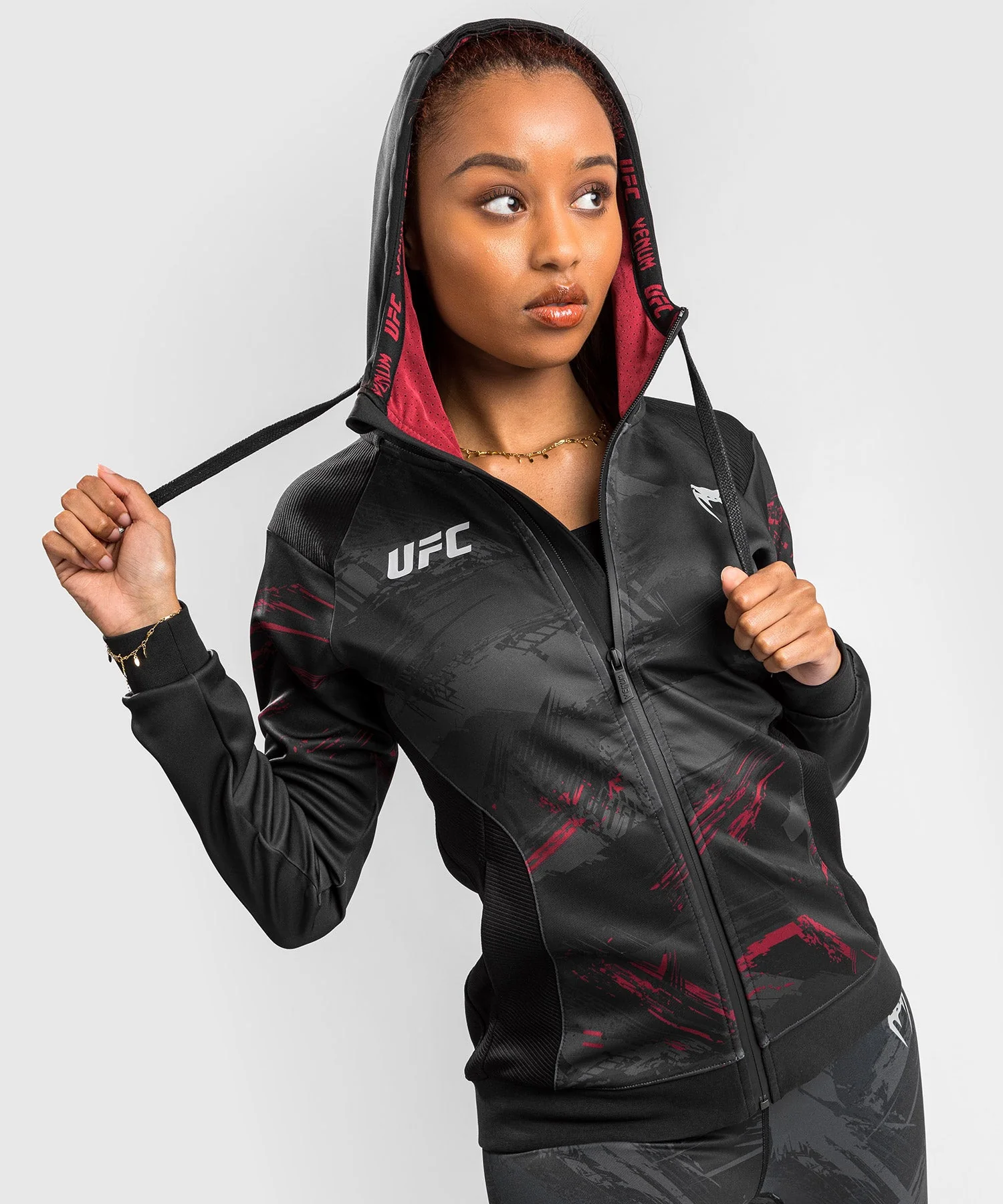 Sweatshirt Zippé UFC Venum Authentic Fight Week 2.0 - Pour Femmes - Noir/Rouge - Image 7