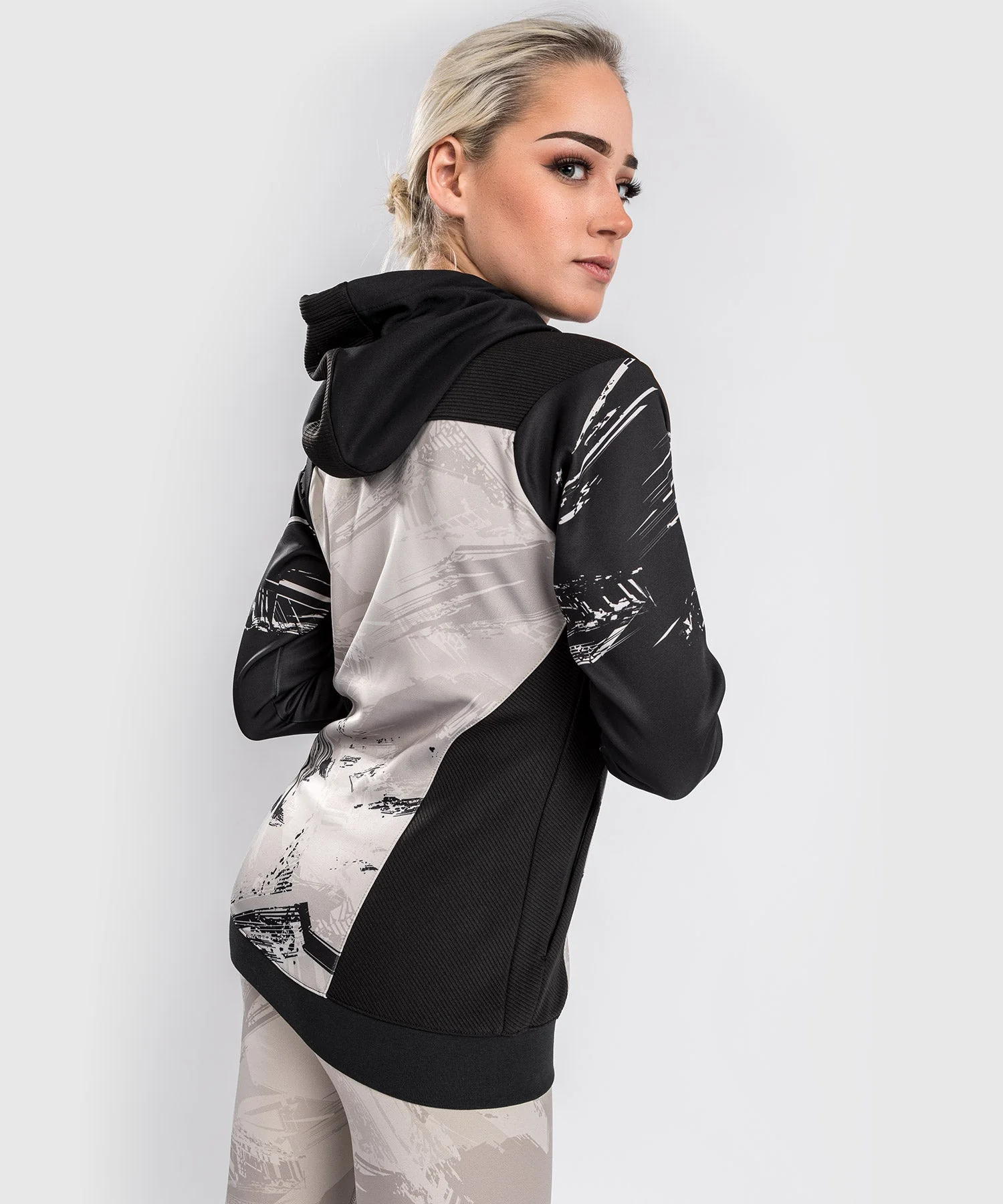 Sweatshirt Zippé pour Femmes UFC Venum Authentic Fight Week 2.0 - Noir/Sable - Image 3