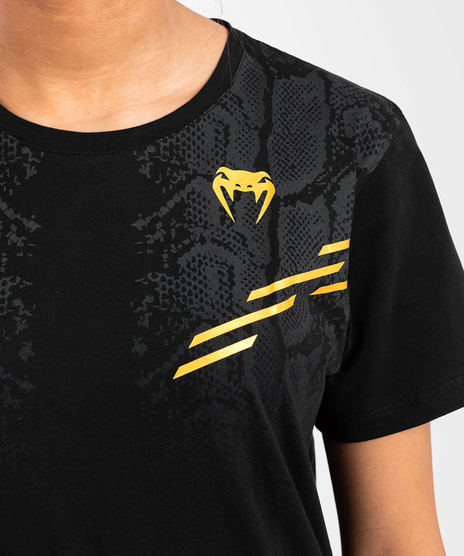T-shirt à manches courtes pour Femmes UFC Adrenaline by Venum Replica - Champion - Image 4