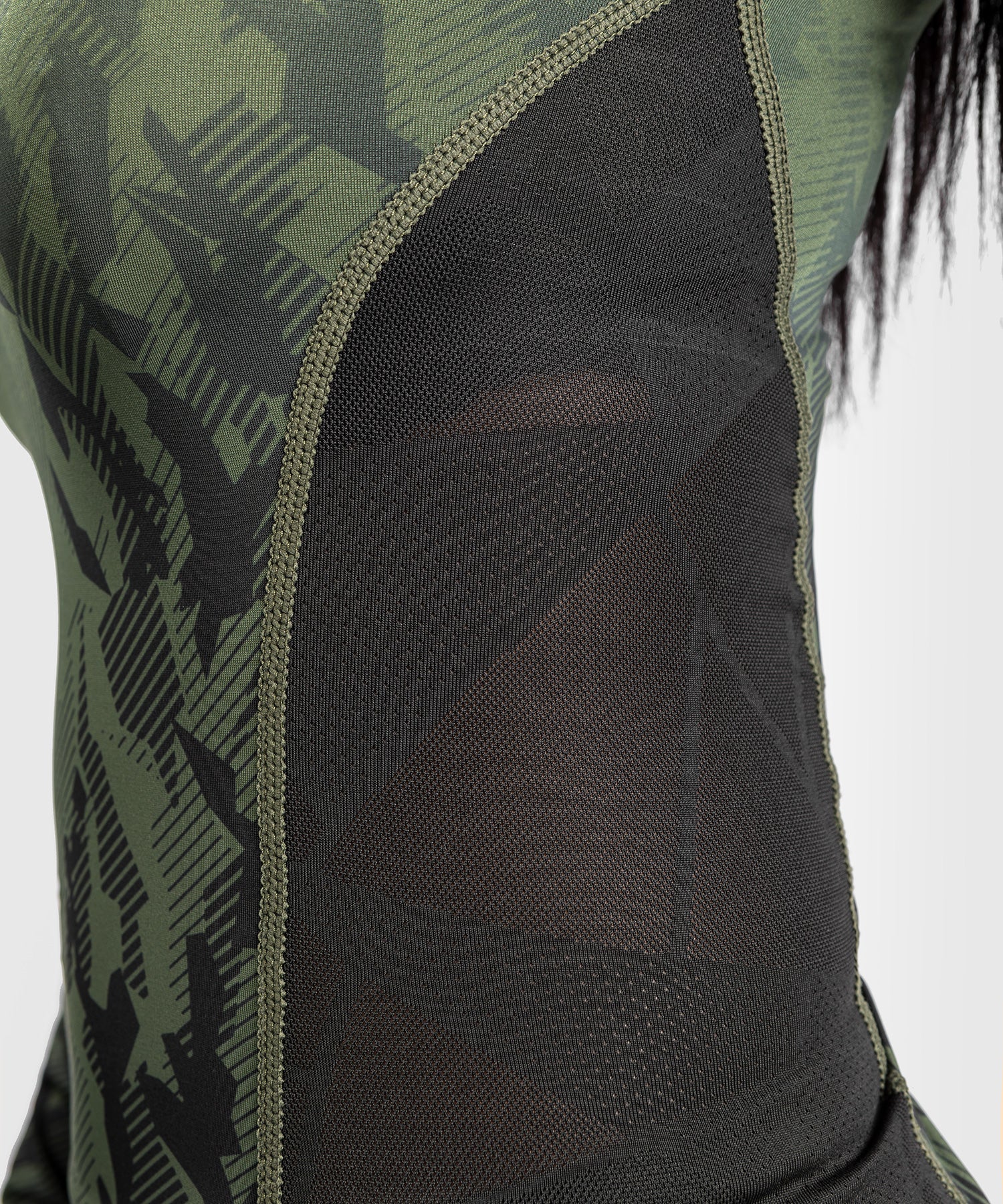 T-shirt de compression Manches longues Femme UFC Venum Authentic Fight Week - Kaki - Image 6