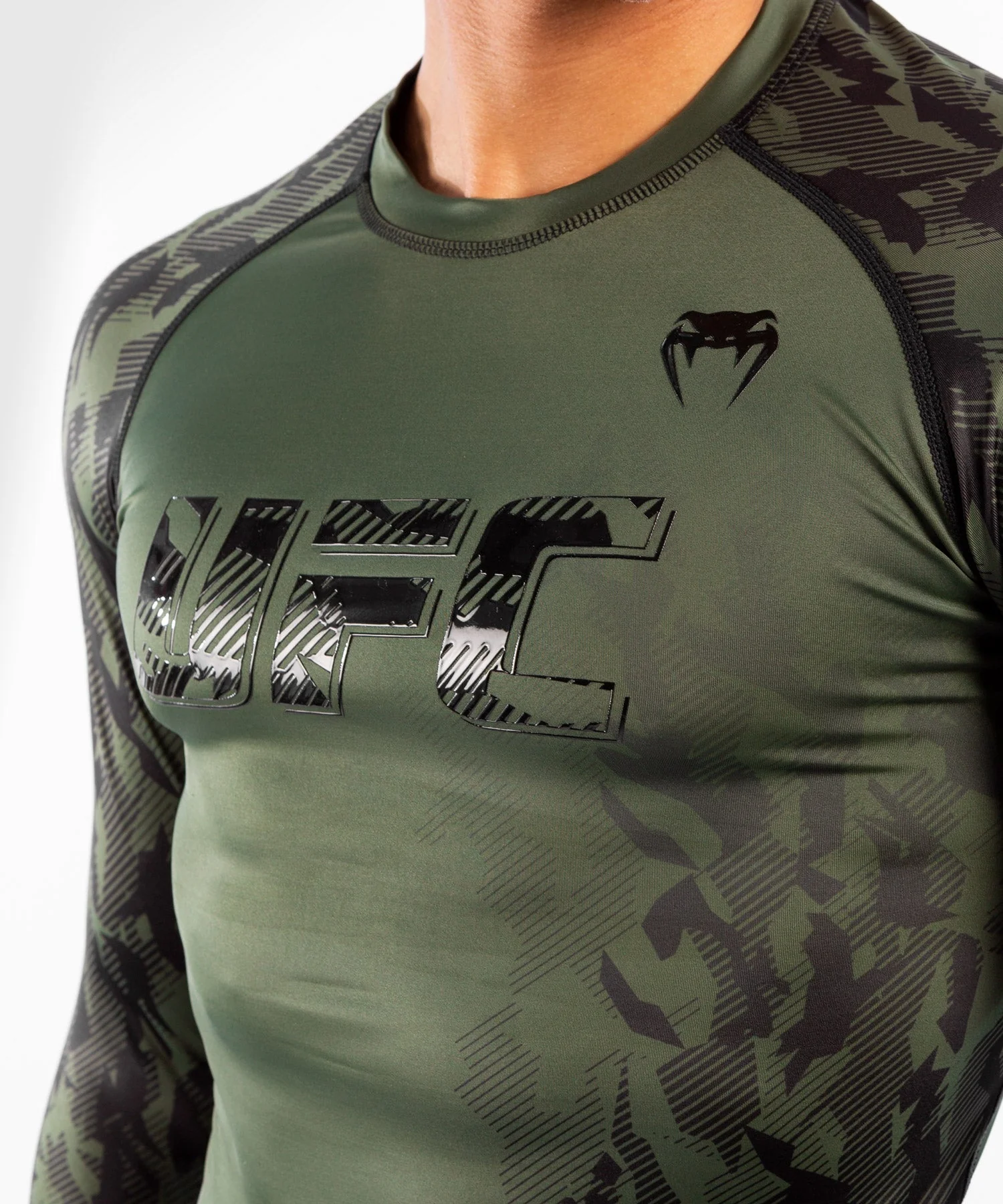 T-shirt de Compression Manches Longues Homme UFC Venum Authentic Fight Week - Kaki - Image 4