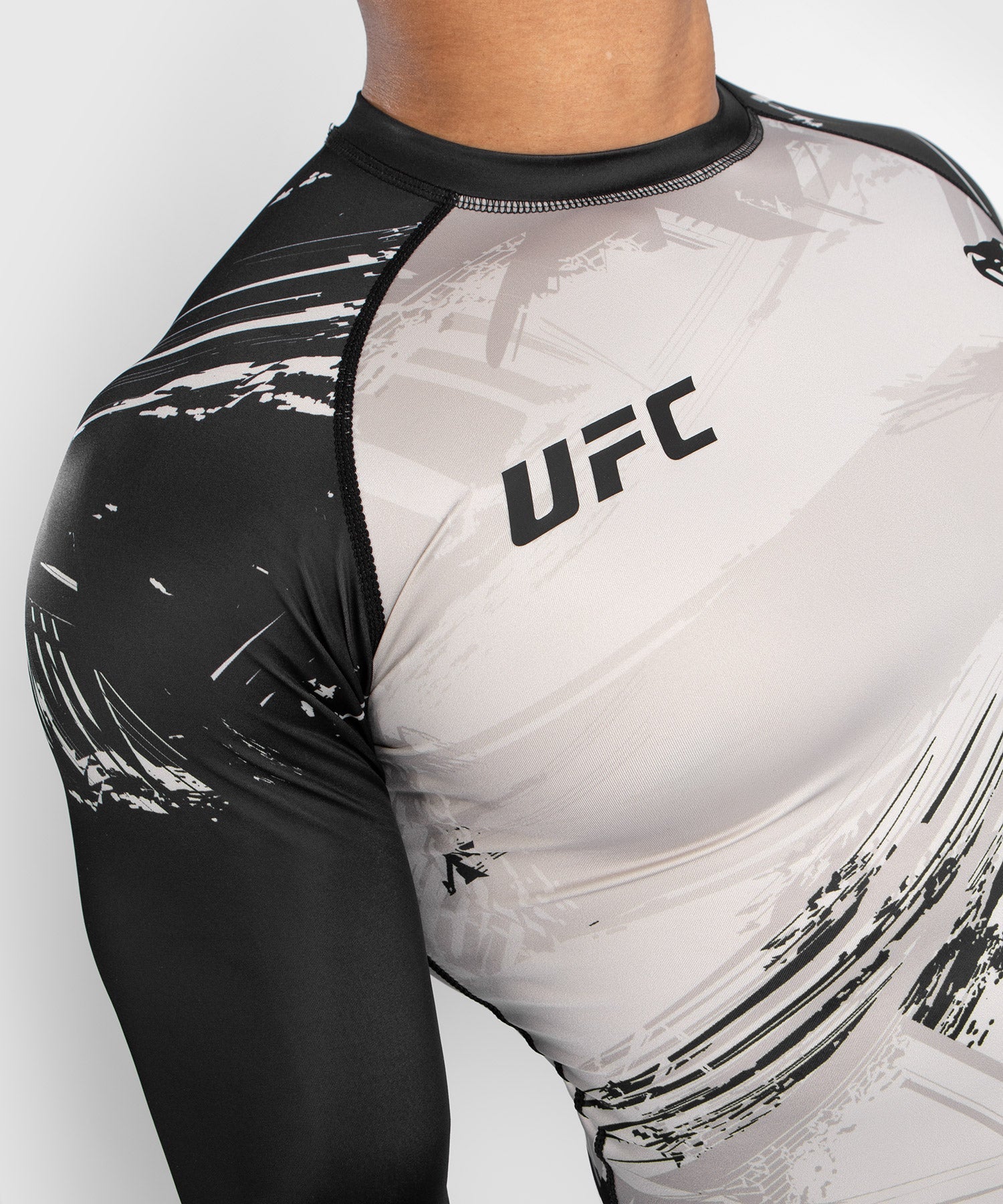 T-Shirt de Compression UFC Venum Authentic Fight Week 2.0 - Sable/Noir - Image 10