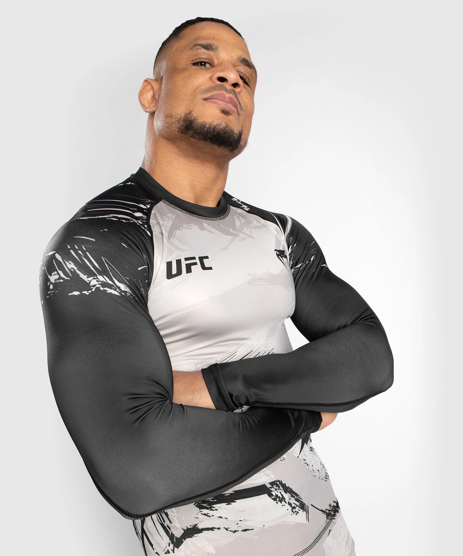 T-Shirt de Compression UFC Venum Authentic Fight Week 2.0 - Sable/Noir - Image 4