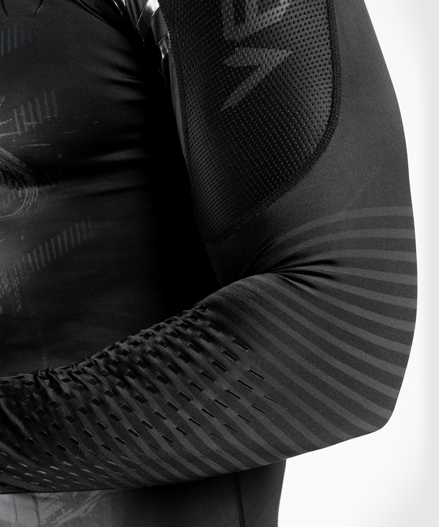 T-Shirt de compression Venum Skull - Manches longues - Noir/Noir - Image 6