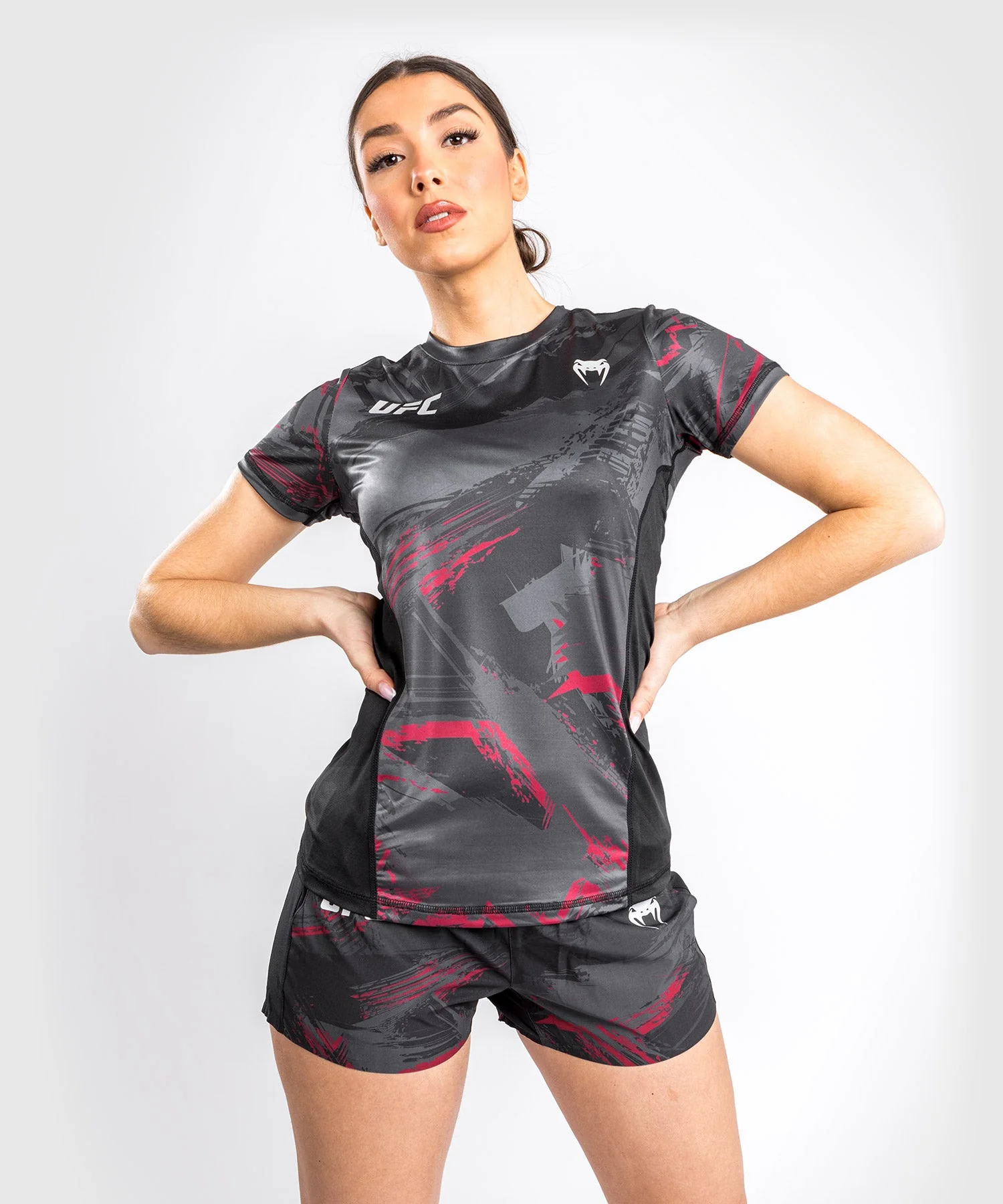 T-Shirt Dry Tech UFC Venum Authentic Fight Week 2.0 - Pour Femmes - Noir/Rouge