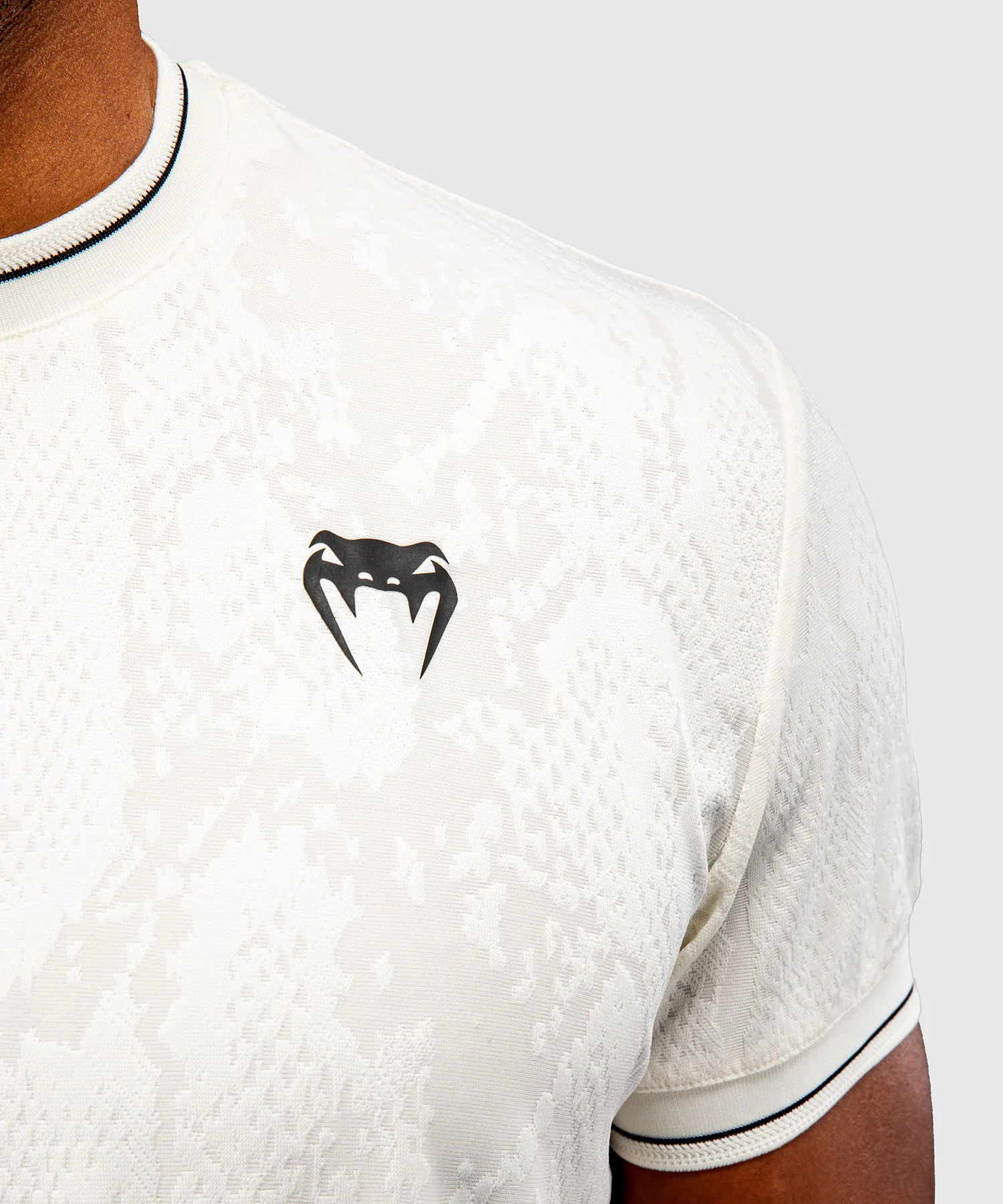 T-shirt Dry Tech Venum Aegis – Blanc Cassé - Image 4