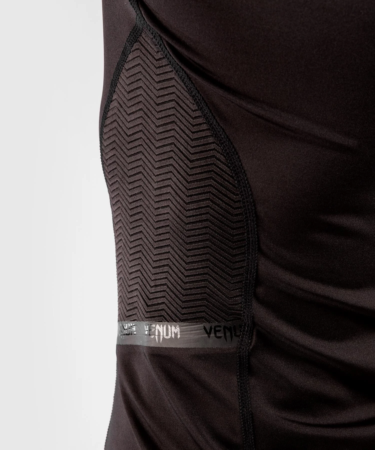T-shirt Dry-Tech Venum G-Fit - Pour Femmes - Noir/Noir - Image 7