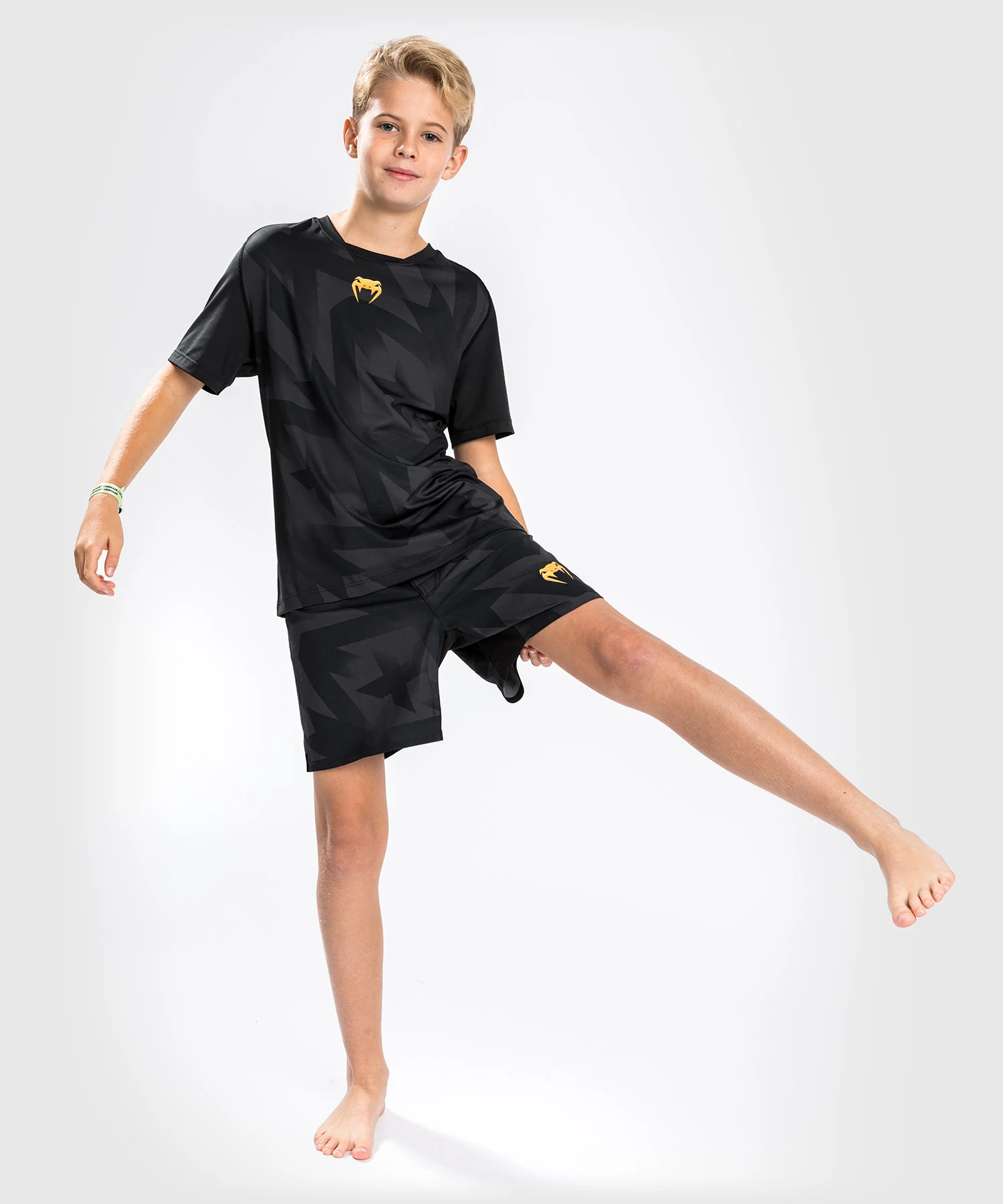 T-Shirt Dry Tech Venum Razor - Pour Enfants - Noir/Or - Image 3