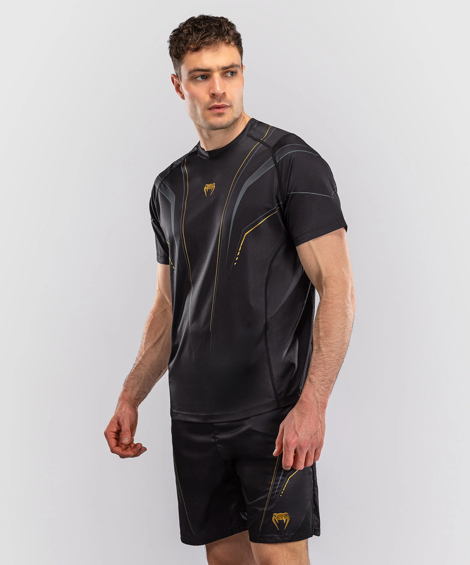 T-shirt Dry Tech Venum Streamline – Noir/Or - Image 2