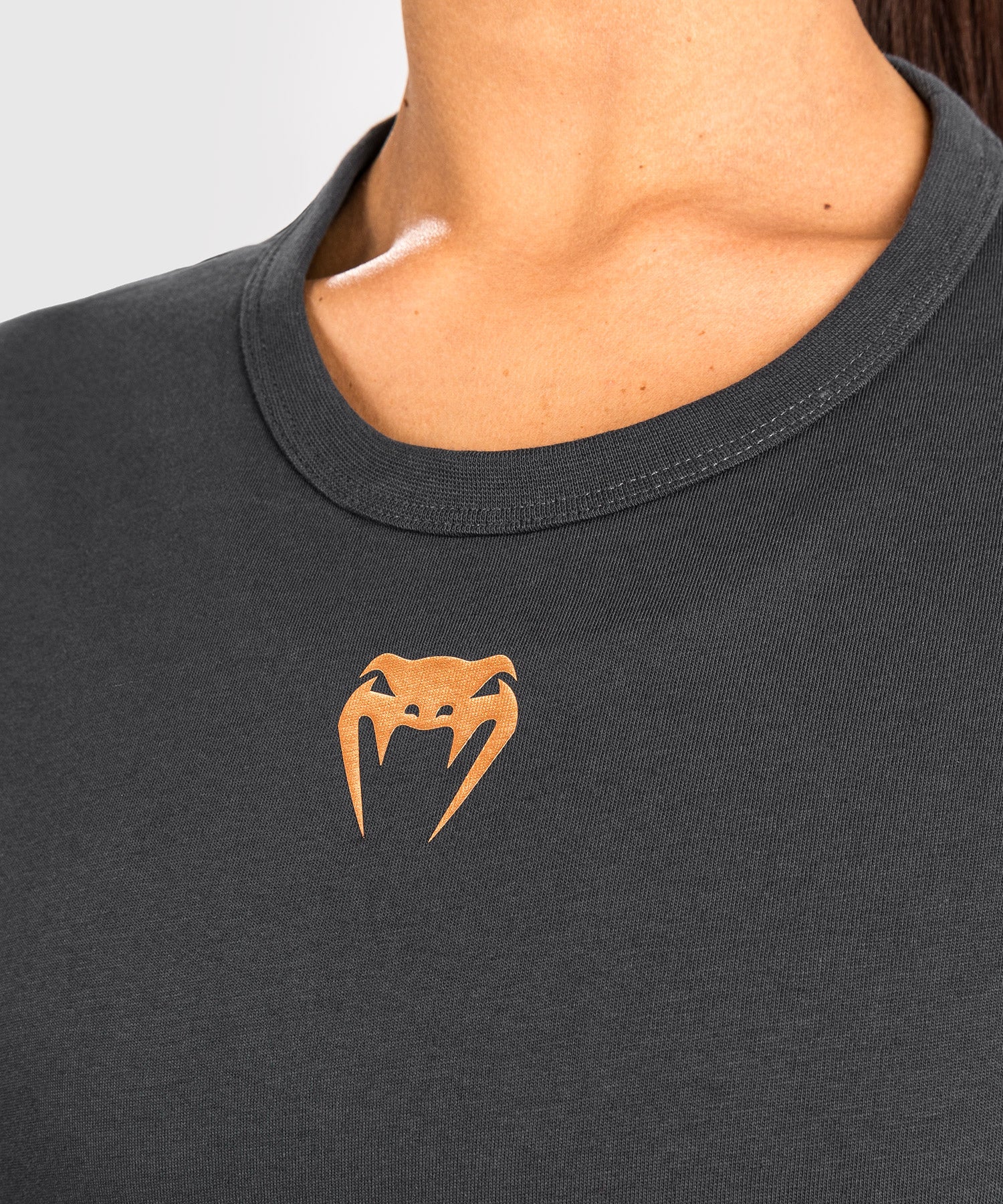 T-Shirt en Coton À Manches Courtes pour Femmes UFC Adrenaline by Venum Fight Week - Gris Anthracite - Image 3