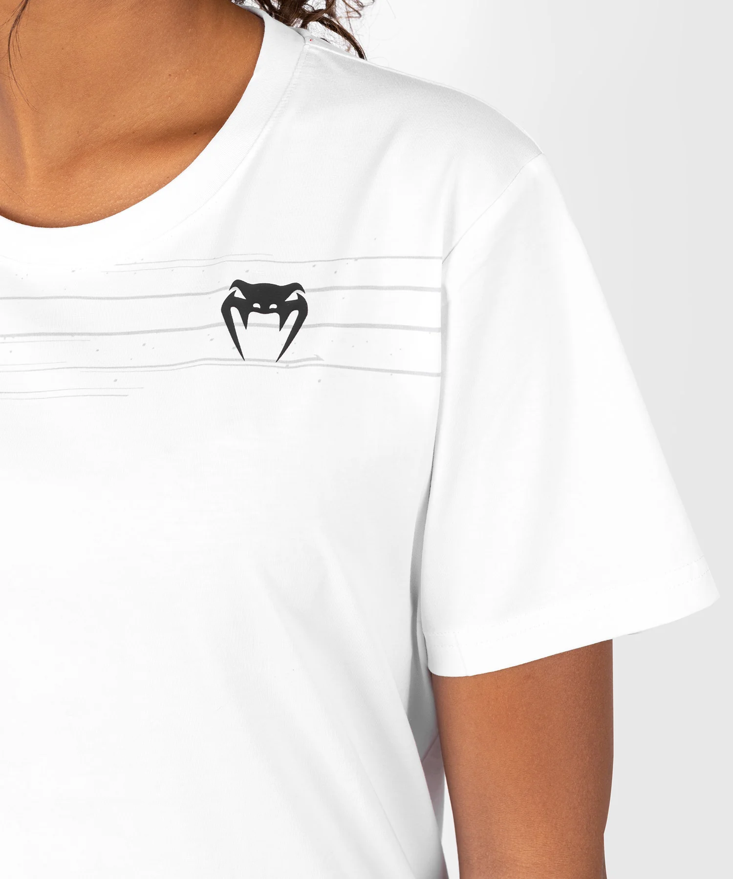 T-Shirt Femme UFC Performance Institute 2.0 - Blanc - Image 6