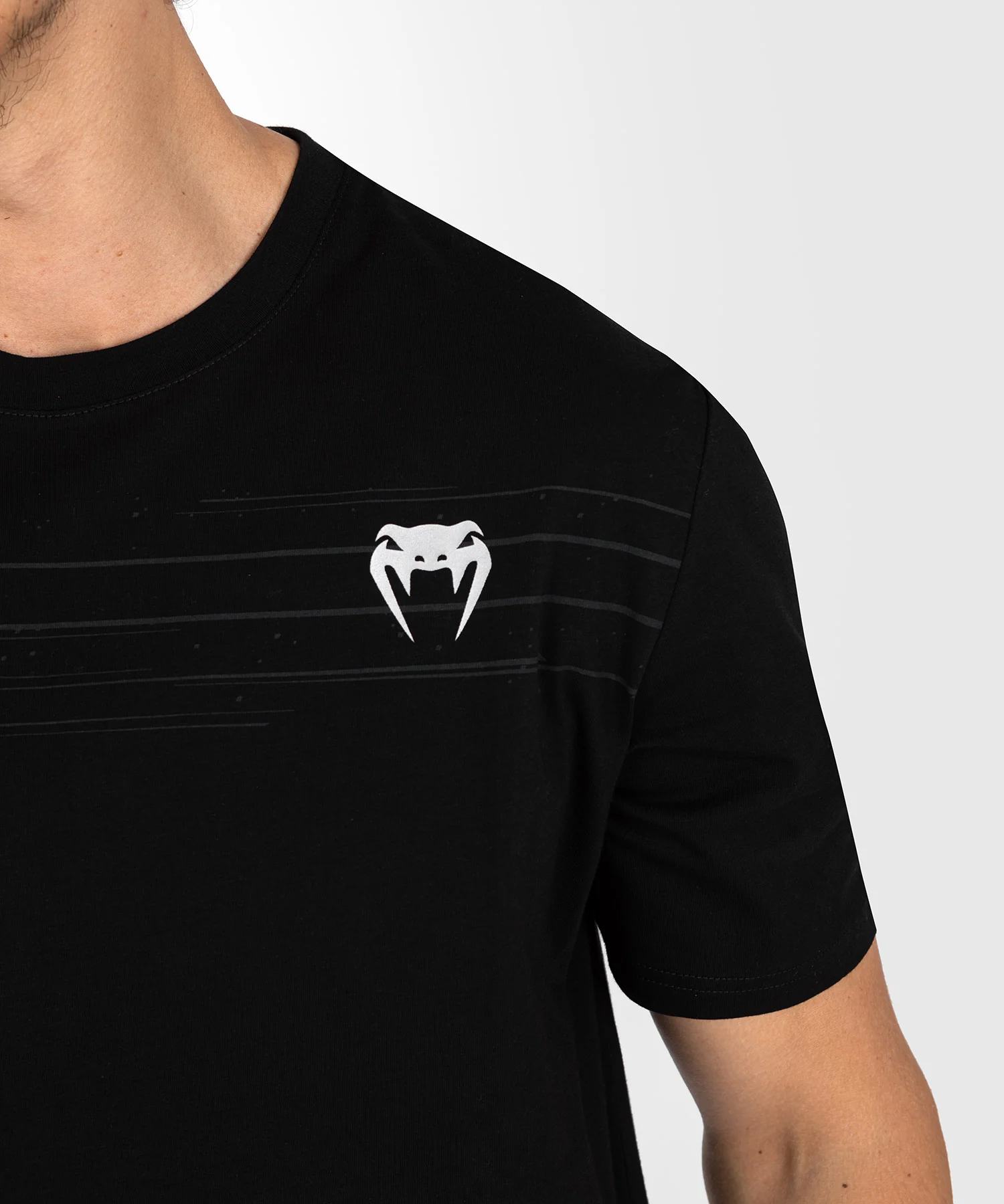 T-Shirt Homme UFC Venum Performance Institute 2.0 - Noir/Rouge - Image 4