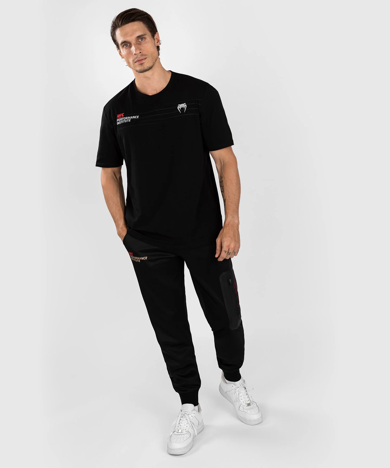 T-Shirt Homme UFC Venum Performance Institute 2.0 - Noir/Rouge - Image 6
