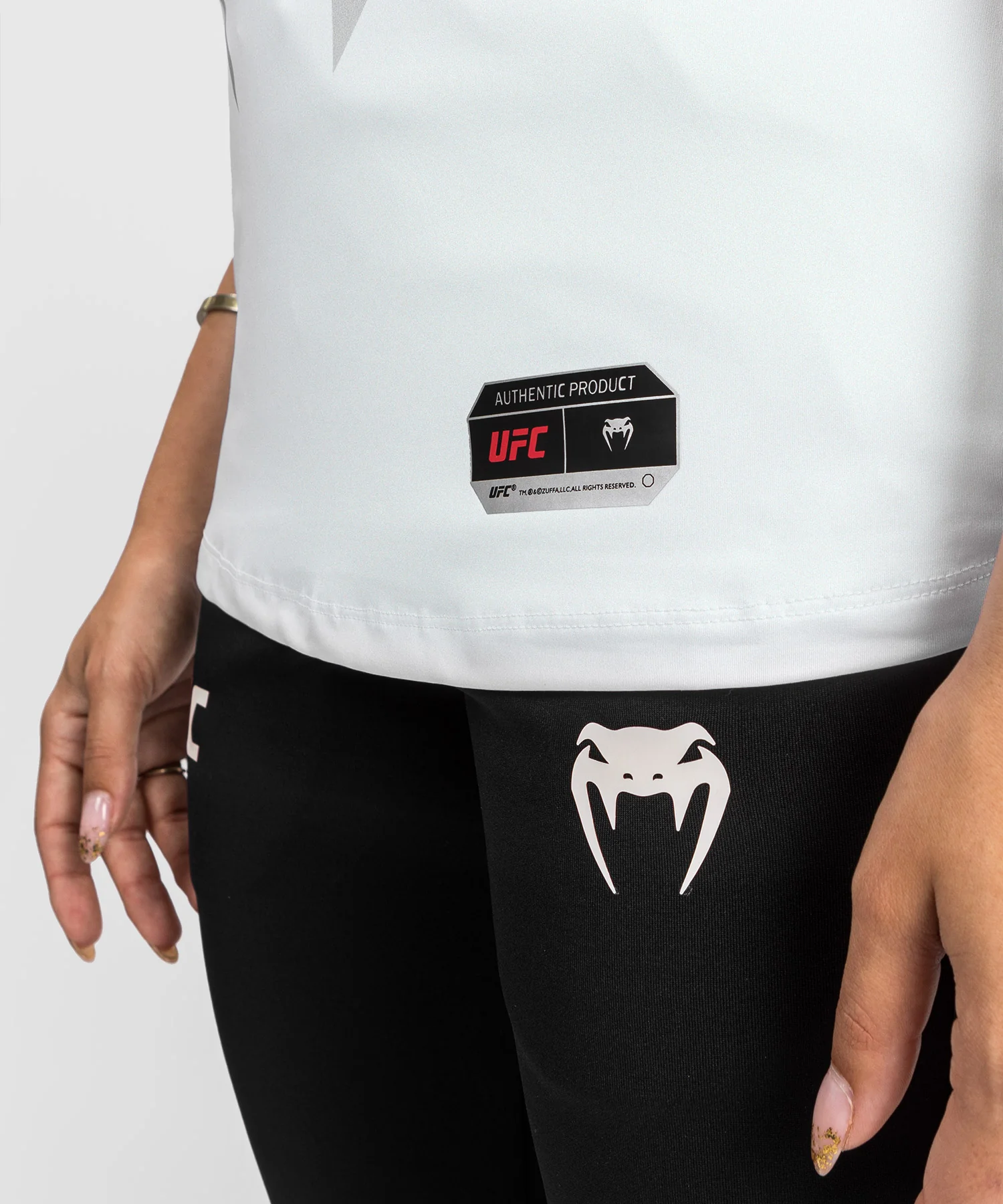 T-shirt Technique Femme UFC Venum Authentic Fight Night 2.0 - Blanc - Image 6