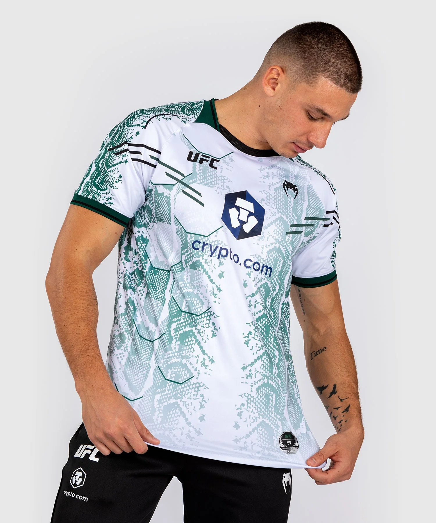 T-shirt Technique pour Hommes UFC Adrenaline by Venum Authentic Fight Night - Emerald Edition - Blanc/Vert - Image 2