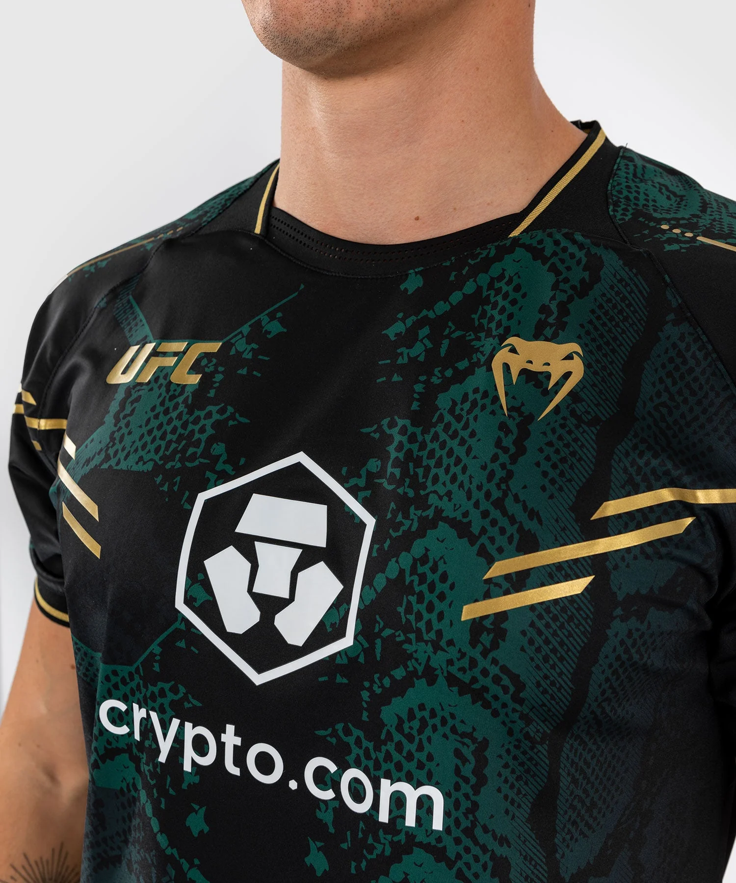 T-shirt Technique pour Hommes UFC Adrenaline by Venum Authentic Fight Night - Emerald Edition - Vert/Noir/Or - Image 4