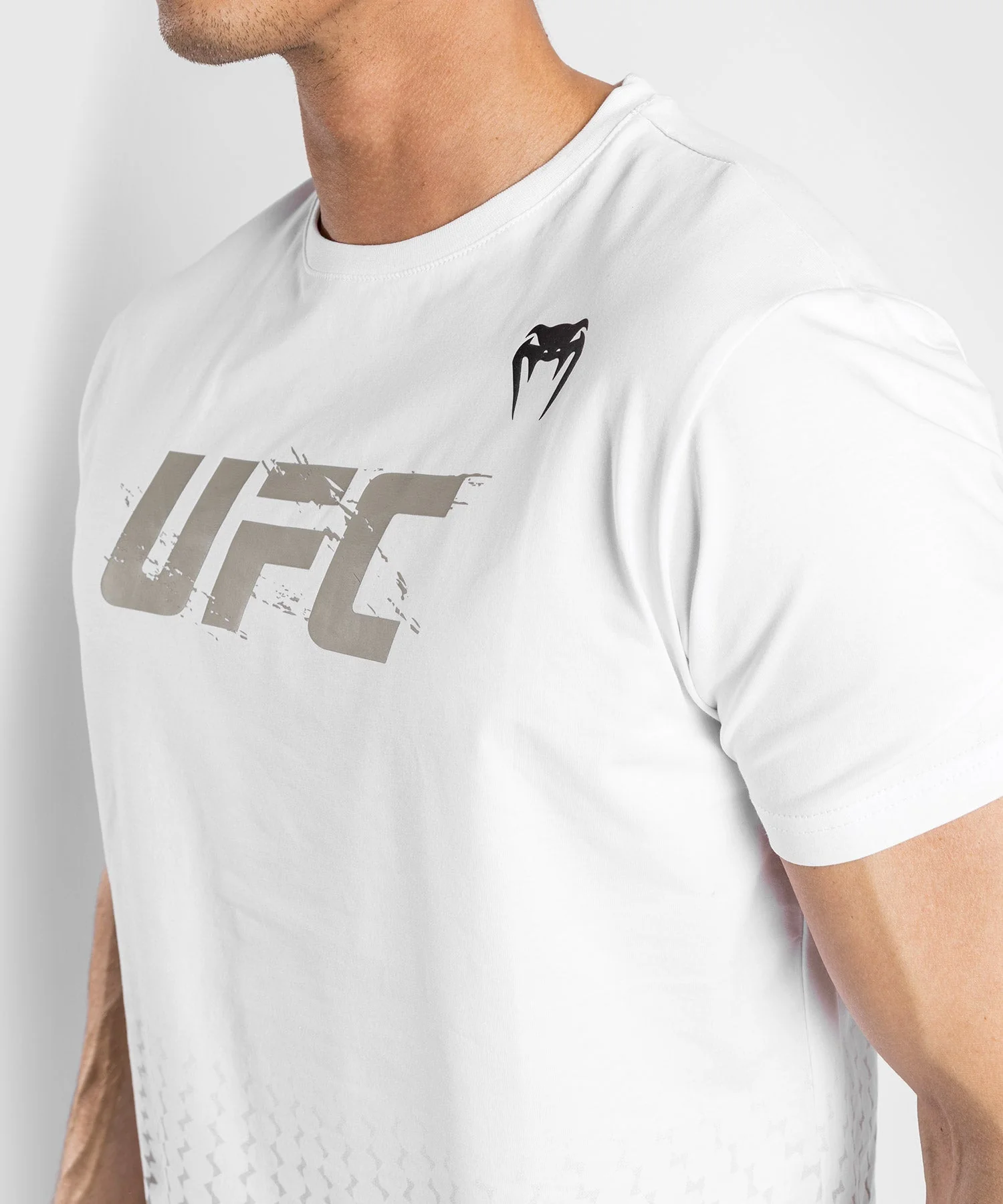 T-Shirt UFC Venum Authentic Fight Week 2.0 - Manches Courtes - Blanc - Image 7