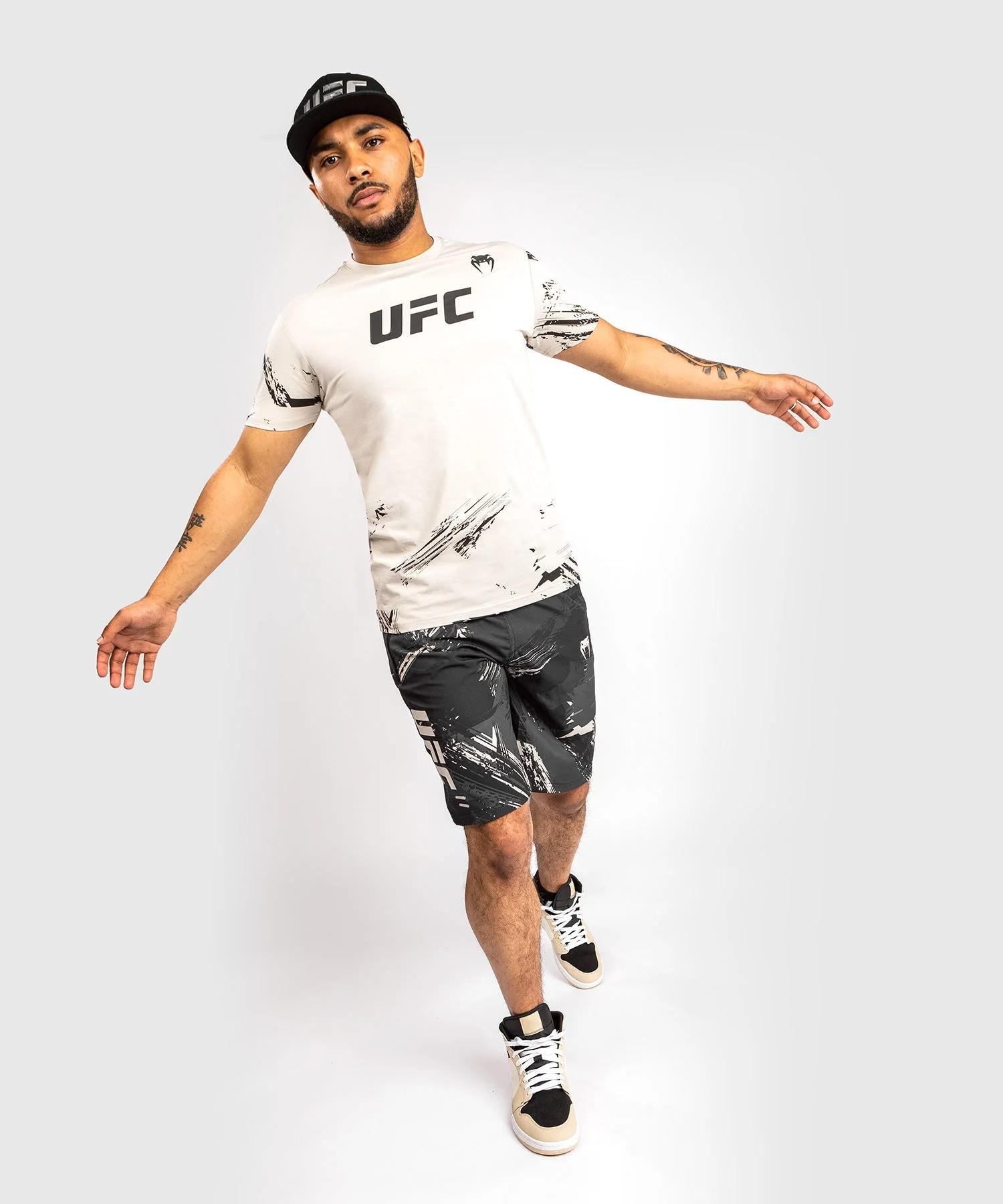 T-Shirt UFC Venum Authentic Fight Week 2.0 - Manches Courtes - Sable - Image 3