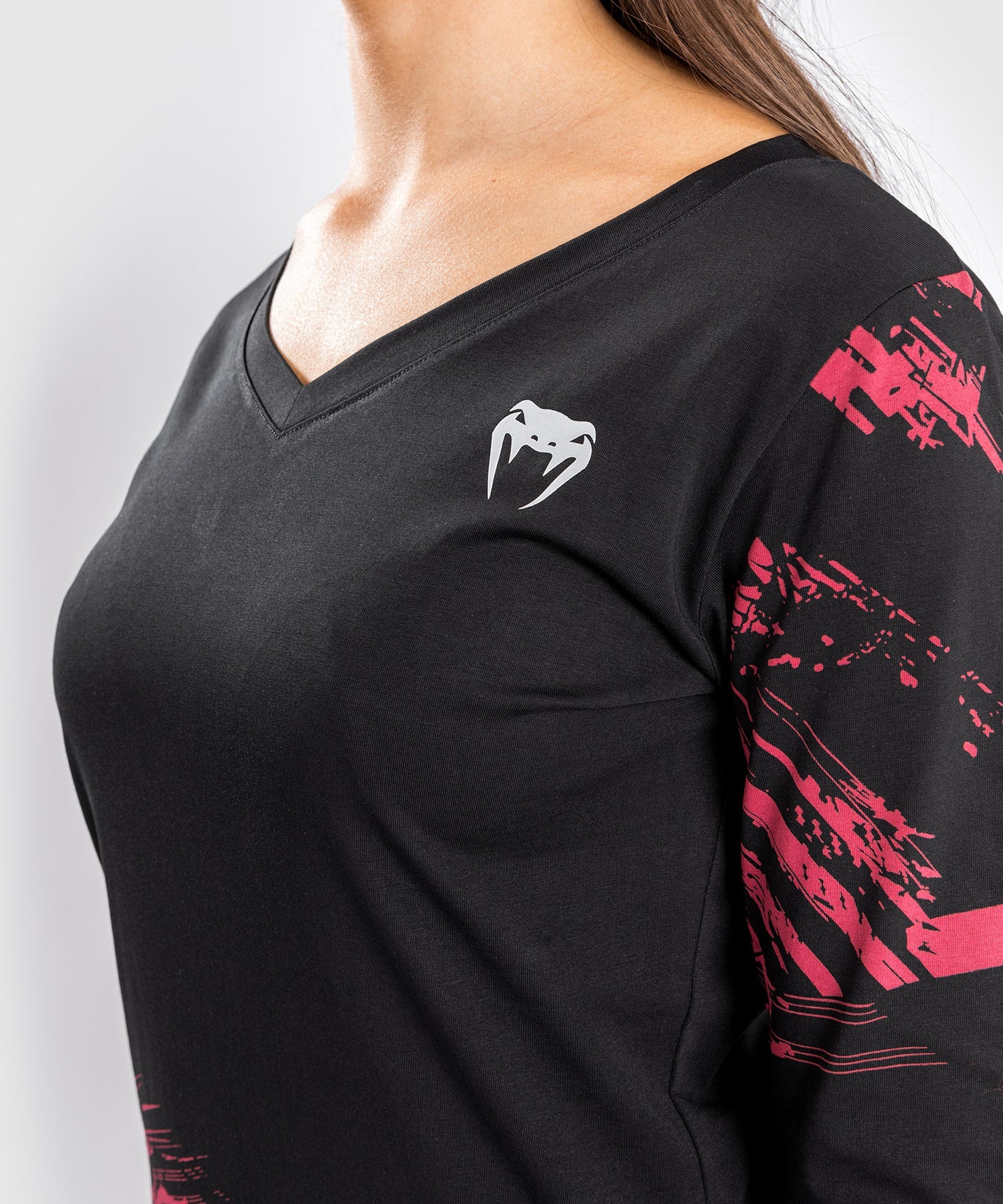 T-Shirt UFC Venum Authentic Fight Week 2.0 - Pour Femmes - Manches Longues - Noir/Rouge - Image 6