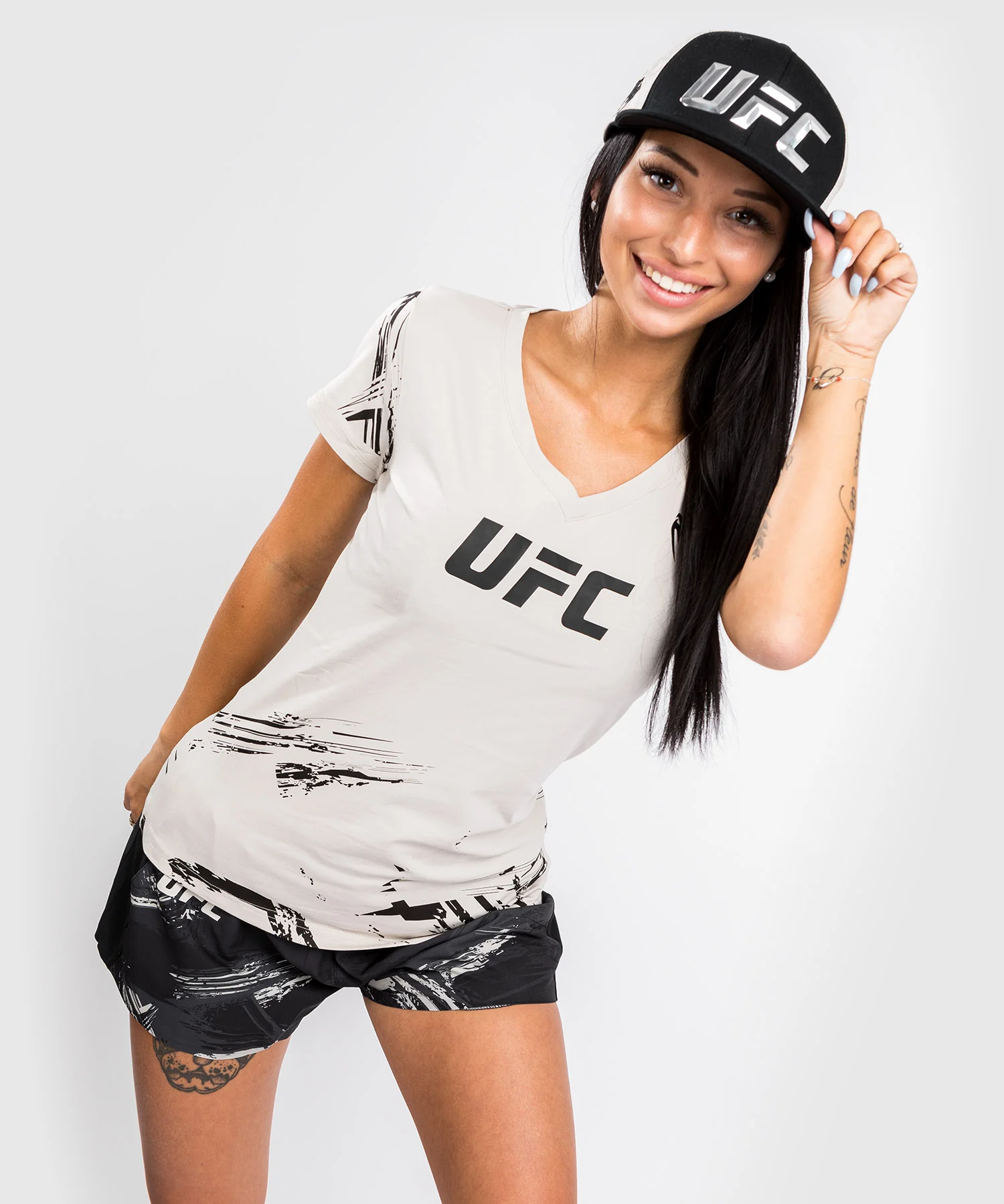 T-Shirt UFC Venum Authentic Fight Week 2.0 - Pour Femmes - Sable - Image 2