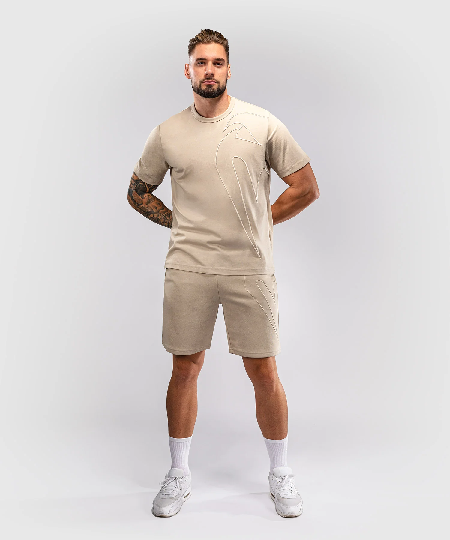 T-shirt Venum Giant 3D – Beige - Image 3