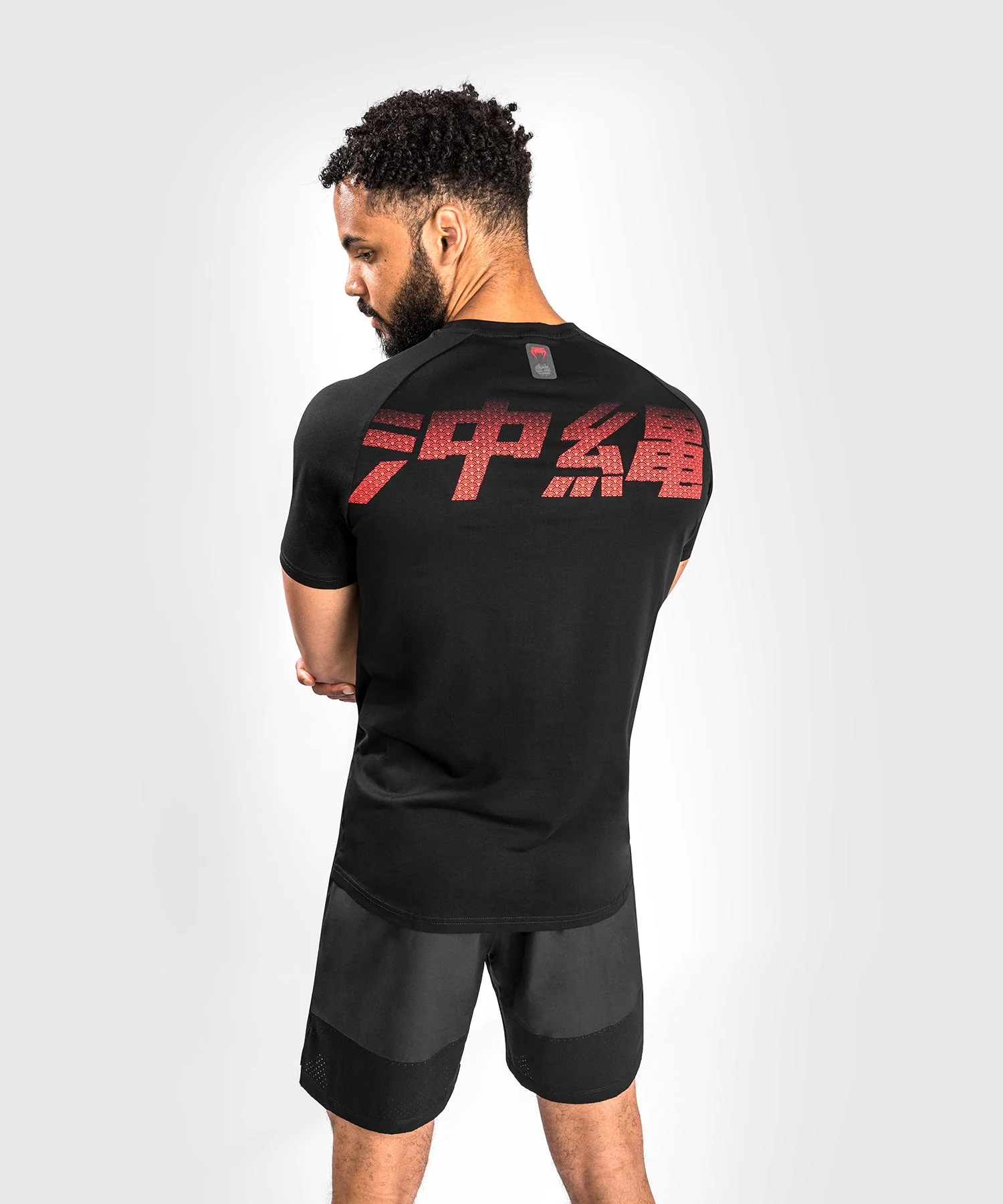 T-shirt Venum Okinawa 3.0 - Noir/Rouge - Image 6