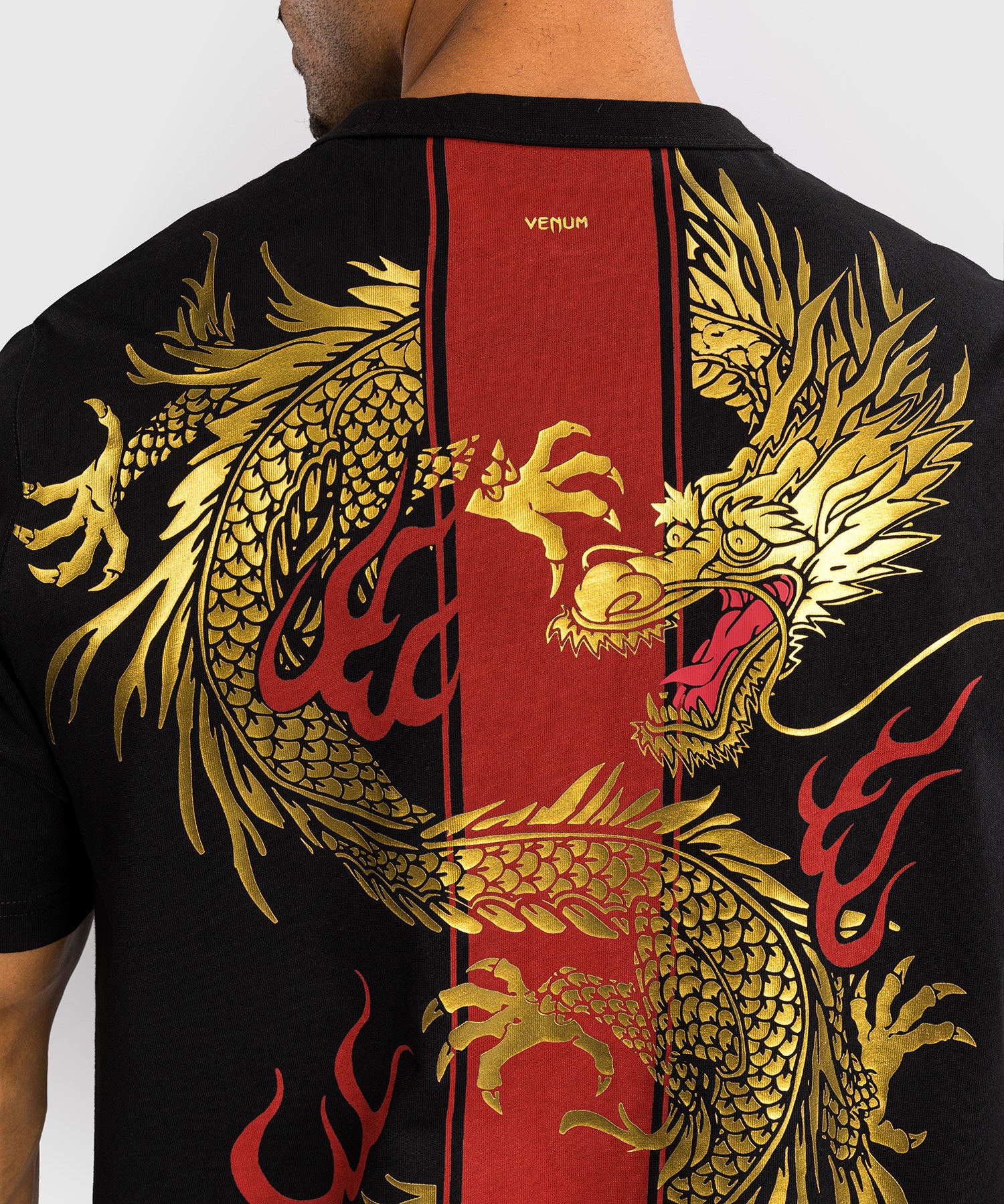 T-Shirt Venum x TEKKEN 8 - Marshall Law - Noir/Rouge/Or - Image 5
