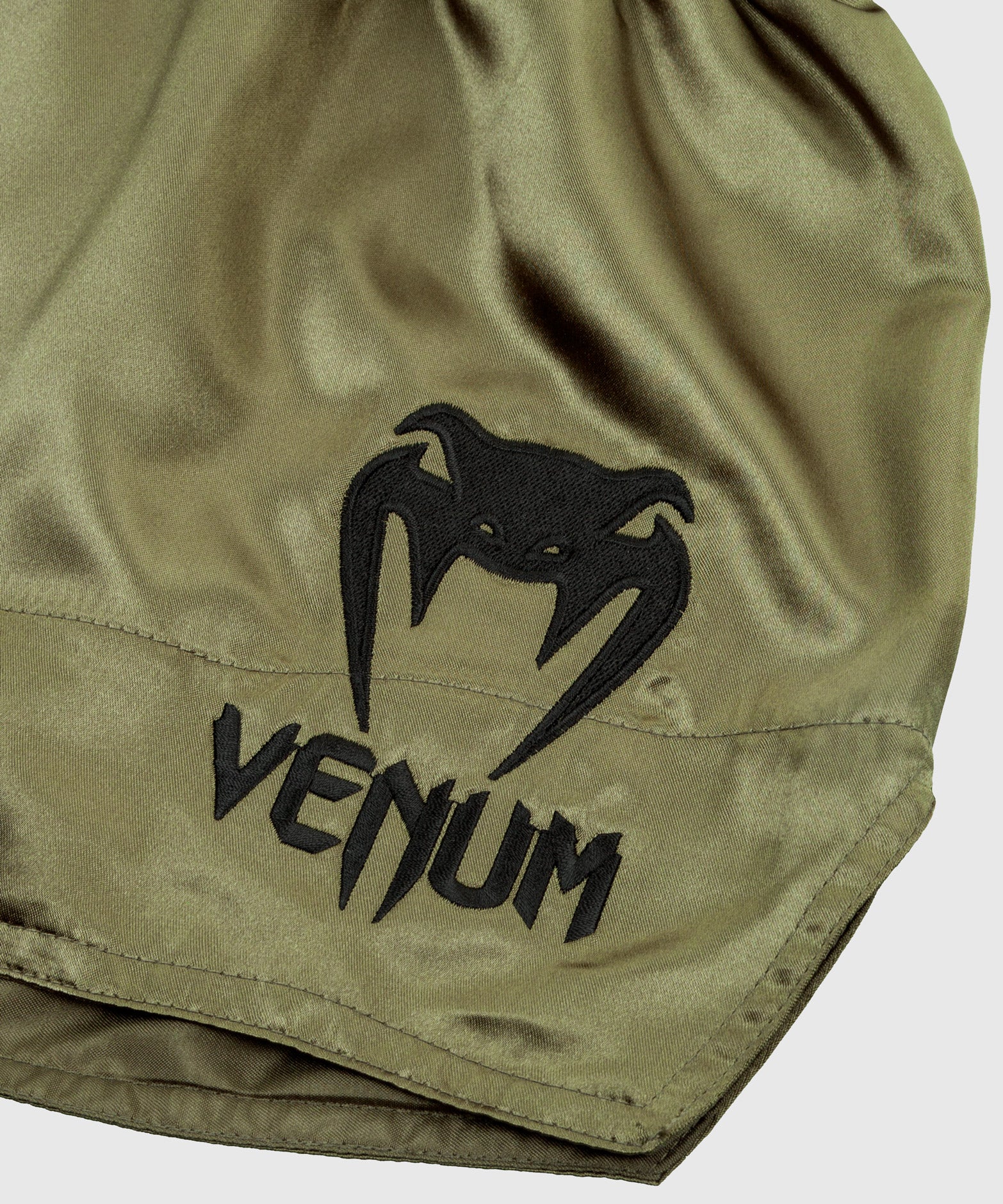 Venum Classic Muay Thai Short - Khaki/Noir - Image 4