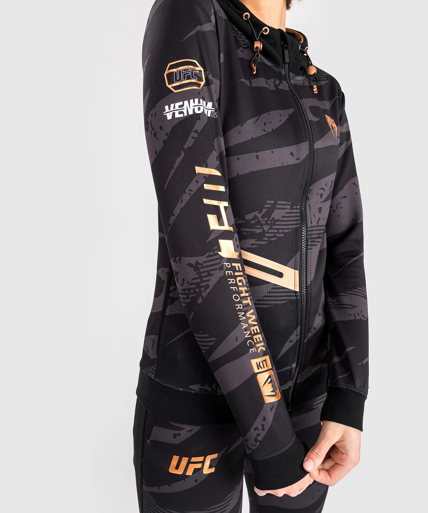 Veste À Capuche Zippé pour Femmes UFC Adrenaline by Venum Fight Week - Urban Camo - Image 7