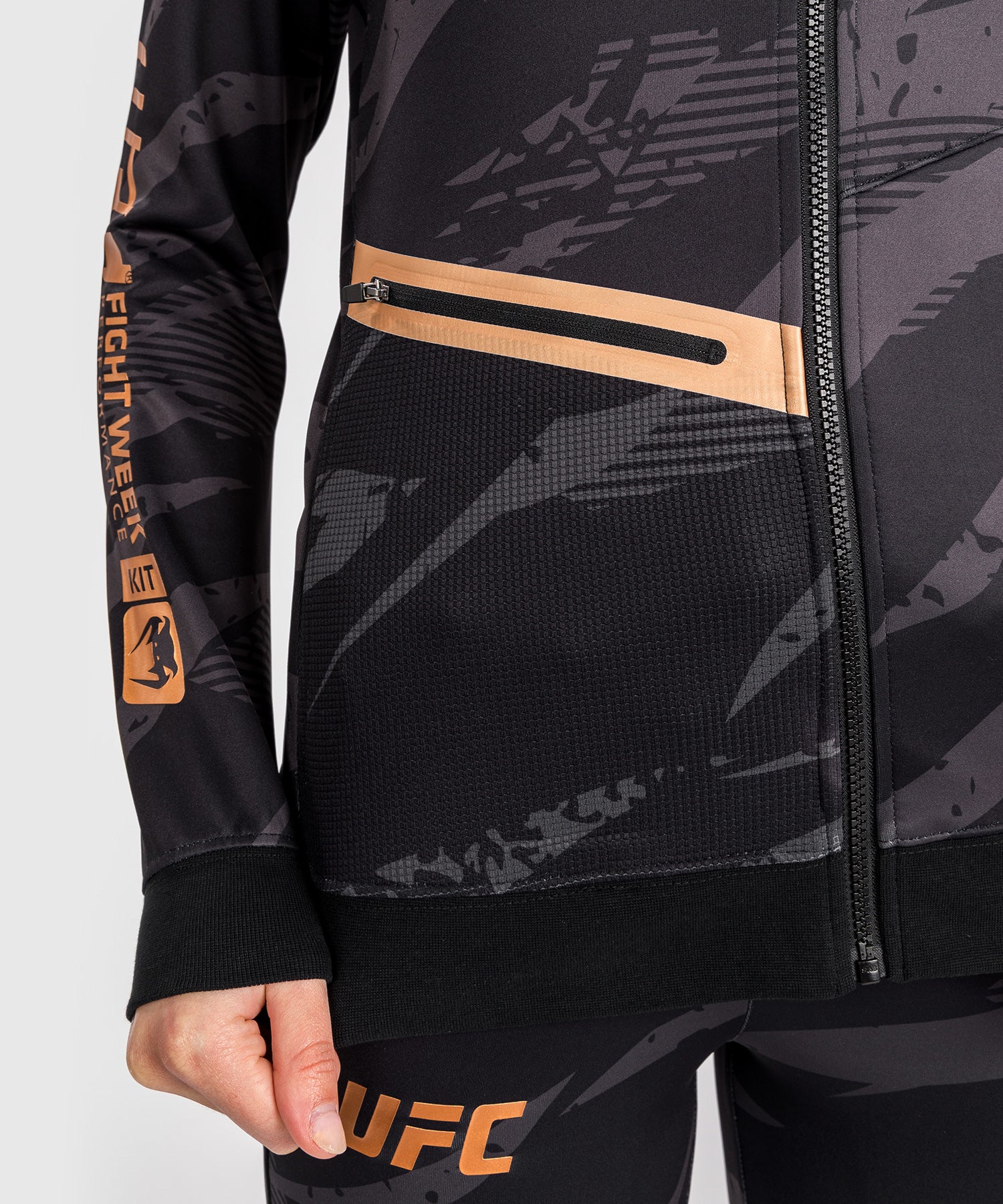Veste À Capuche Zippé pour Femmes UFC Adrenaline by Venum Fight Week - Urban Camo - Image 8