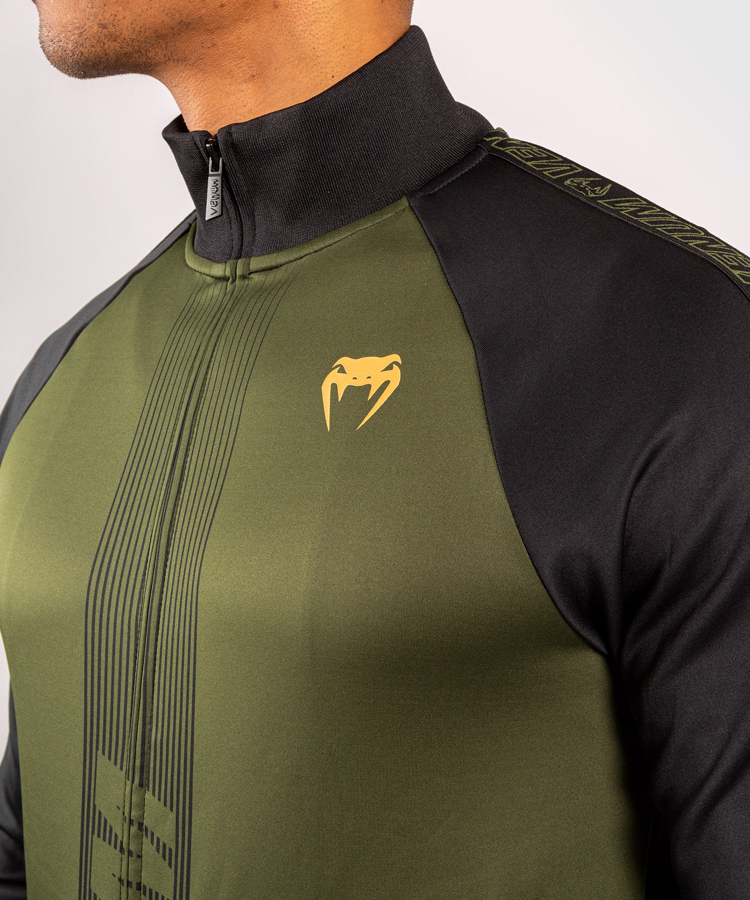 Veste Venum Club 212 – Kaki/Noir - Image 3