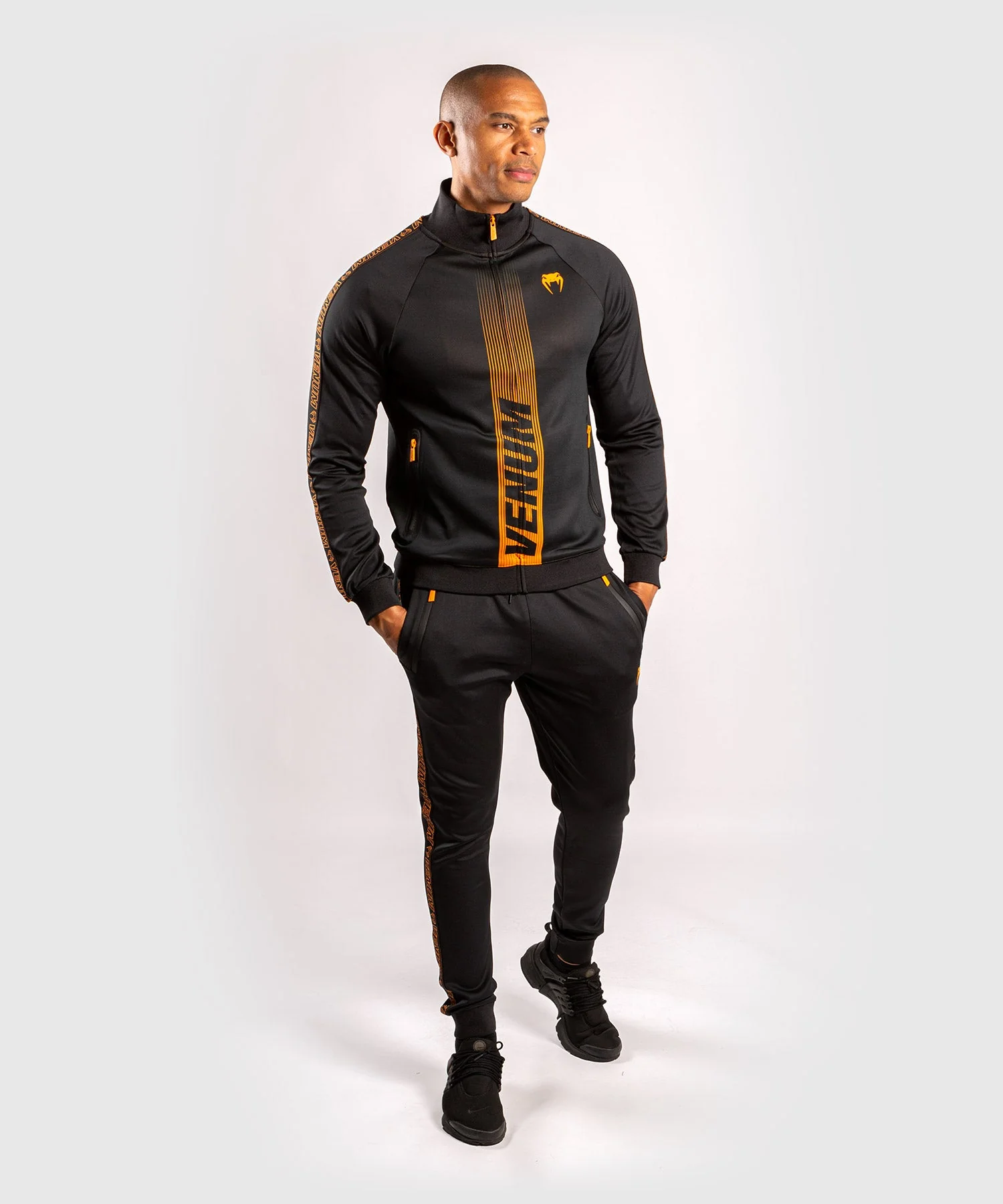 Veste Venum Club 212 – Noir/Orange - Image 9